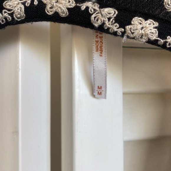 We the Free tunic black embroidered raw hem slight bell sleevess - Picture 5 of 6